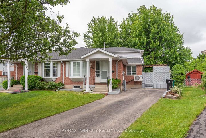 Property Photo: 629B Settlersfield Court ON N2T 2K6