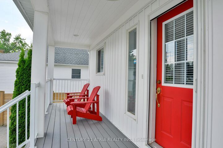 Property Photo: 48 Lake Avenue ON L0K 1B0