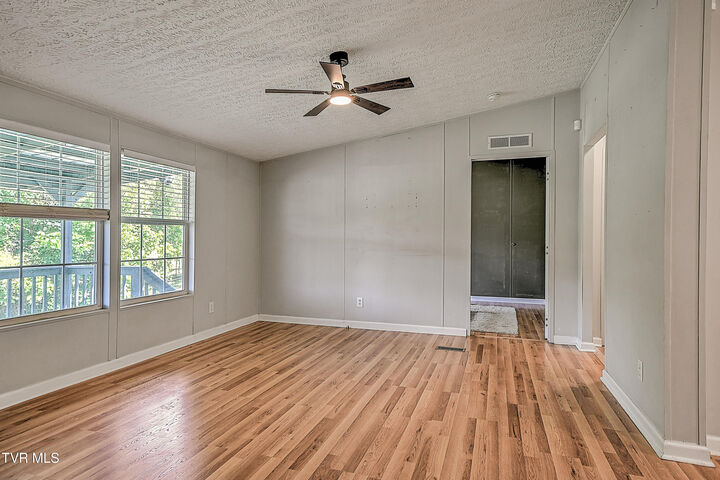 Property Photo:  195 Derby Drive  TN 37660 