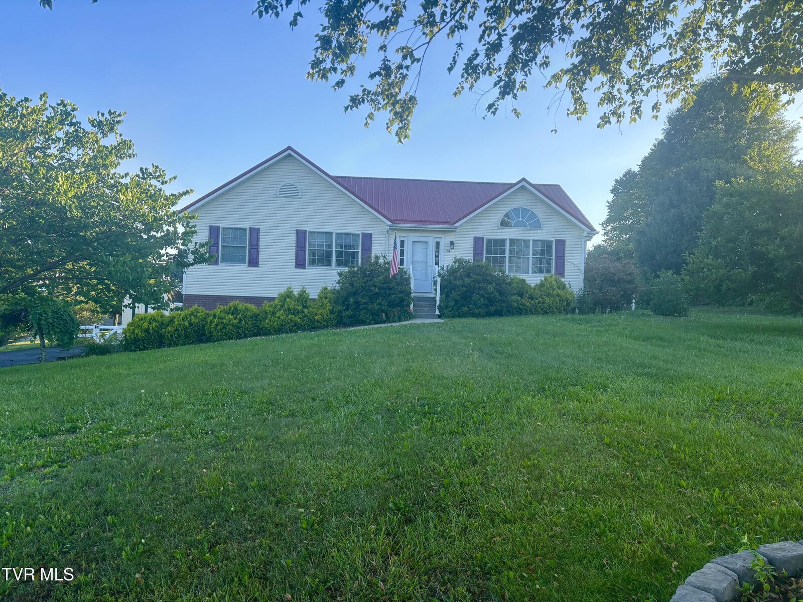 Property Photo: 114 Butterfly Court TN 37681