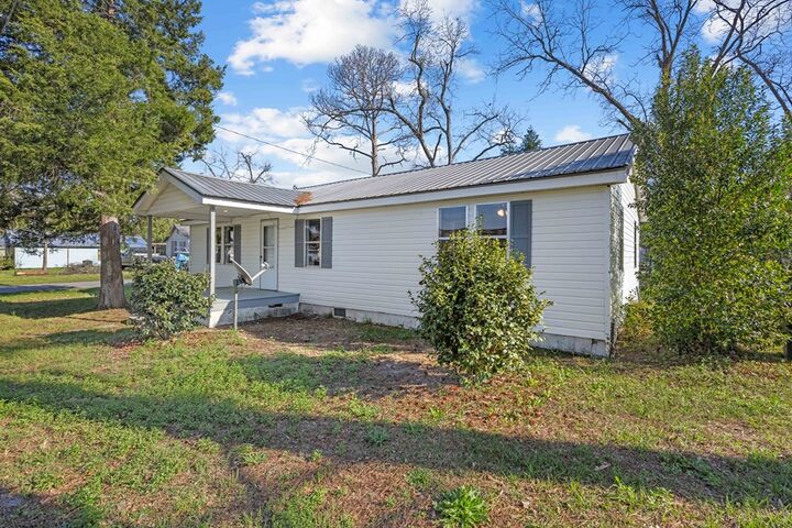 Property Photo: 507 7th Ave GA 31639