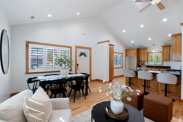 Property Photo:  1285 W Maple St  UT 84664 
