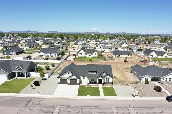 Property Photo:  4413 N Half Mile Rd  UT 84720 