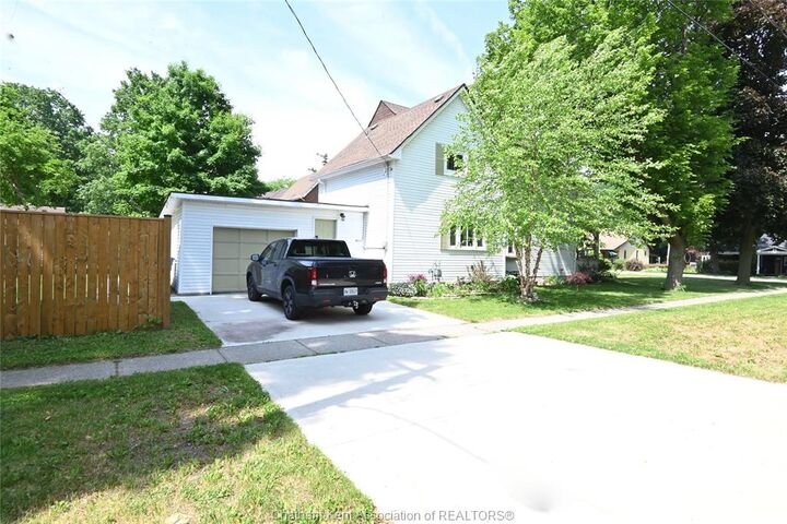 Property Photo: 101 Main Street East ON N0P 2C0