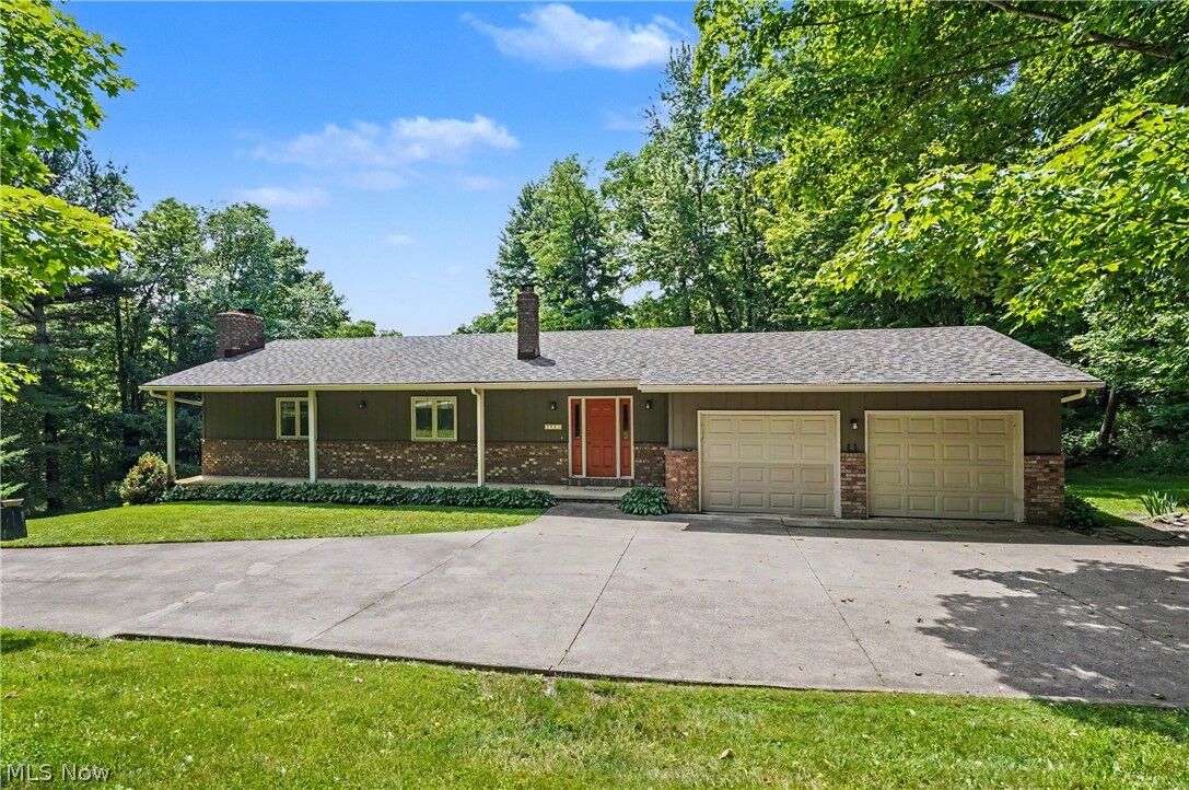 Property Photo:  2882 Sharon Copley Road  OH 44256 