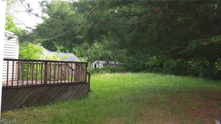 Property Photo:  2143 Central Parkway Avenue SE  OH 44484 