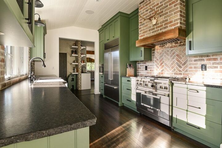 Property Photo: 25125 72 Avenue BC V4W 1J1