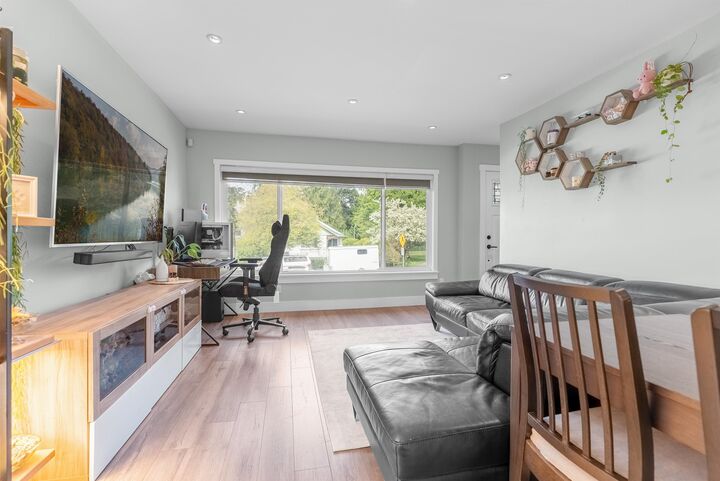 Property Photo: 2576 E 27th Avenue BC V5R 1N1