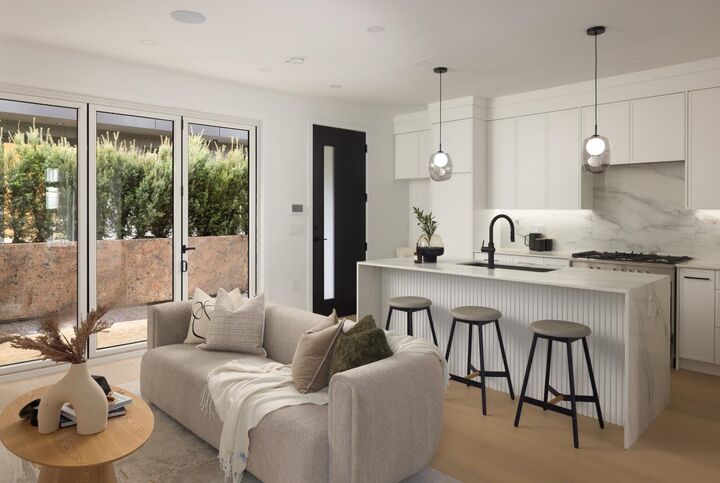 421 W 23rd Avenue 1 — photo 1