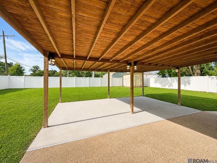 Property Photo: 14378 Carrol Ave LA 70785