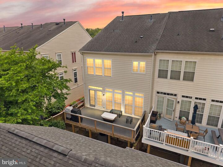 Property Photo: 2722 Wakewater Way VA 22191