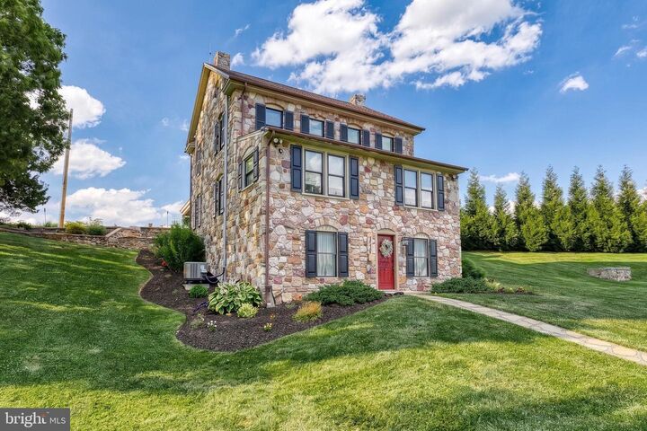 Property Photo: 2415 Clearview Lane PA 17362