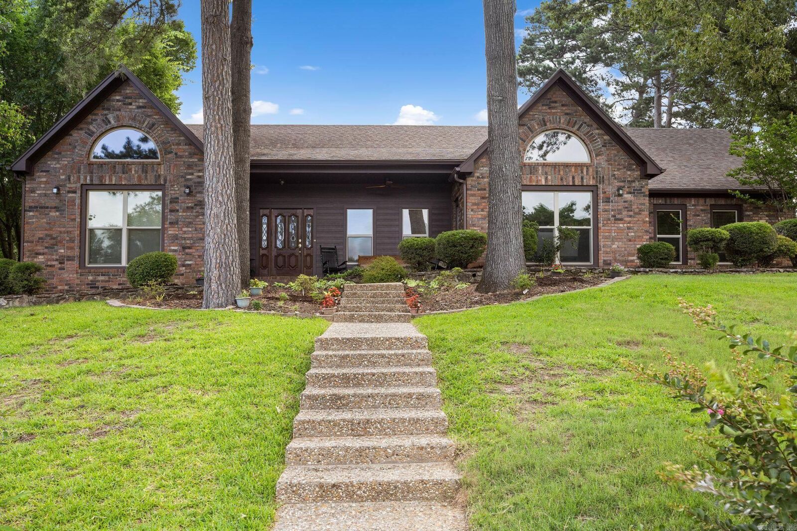 Property Photo: 5 Breezewood Cove AR 72113