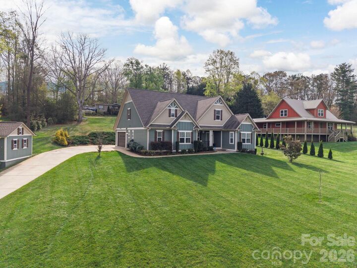 Property Photo:  25 W Haven Drive  NC 28704 