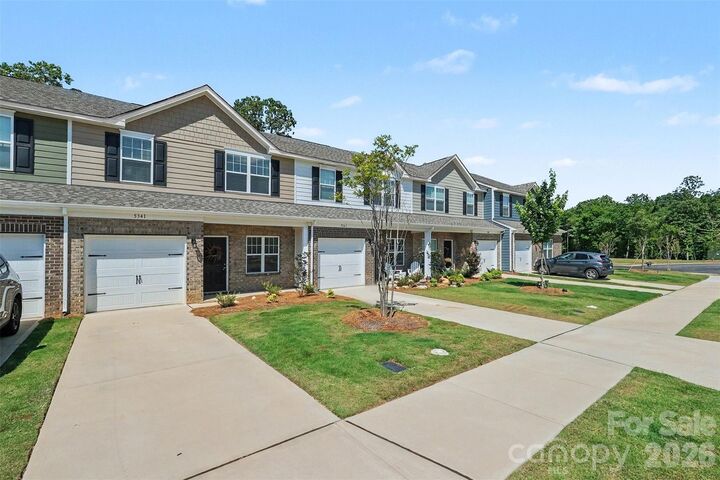 Property Photo: 5341 Cherrie Kate Court NC 28164