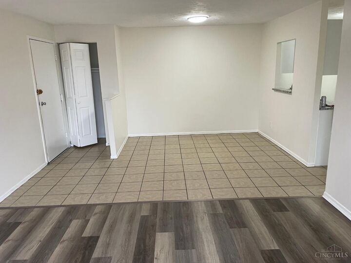 Property Photo: 4117 N Bend Road OH 45211