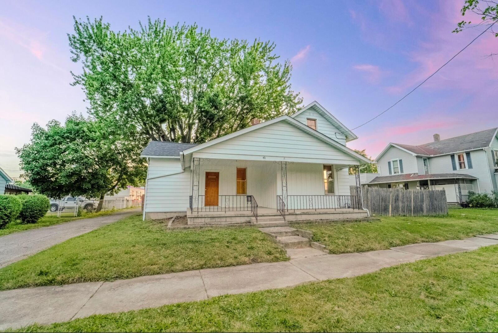 Property Photo:  451 N State Street  OH 43302 