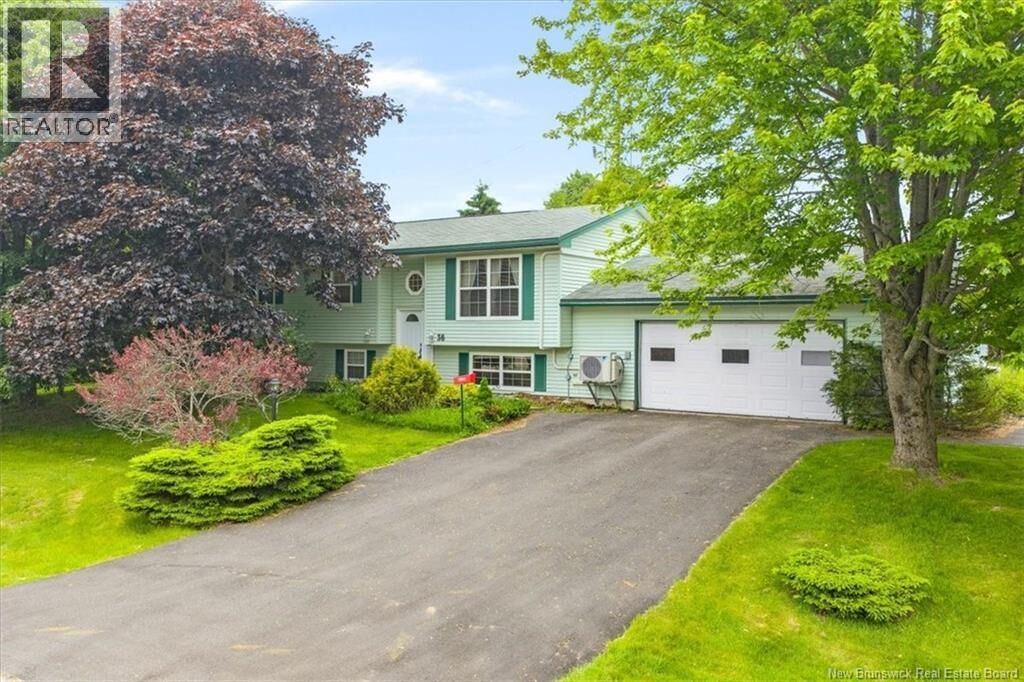 Property Photo:  36 Peat Drive  NB E2E 4R5 