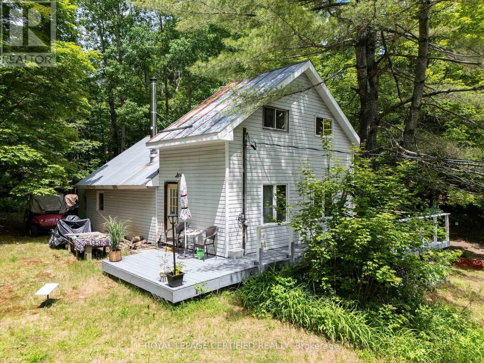 Property Photo:  240 Britannia Road  ON P1H 2J3 