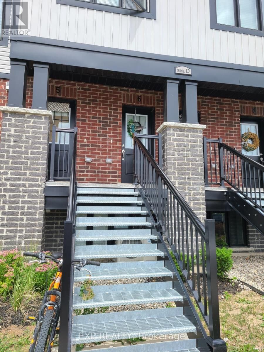 Property Photo:  160 Rochefort Street D6  ON N2R 0P5 
