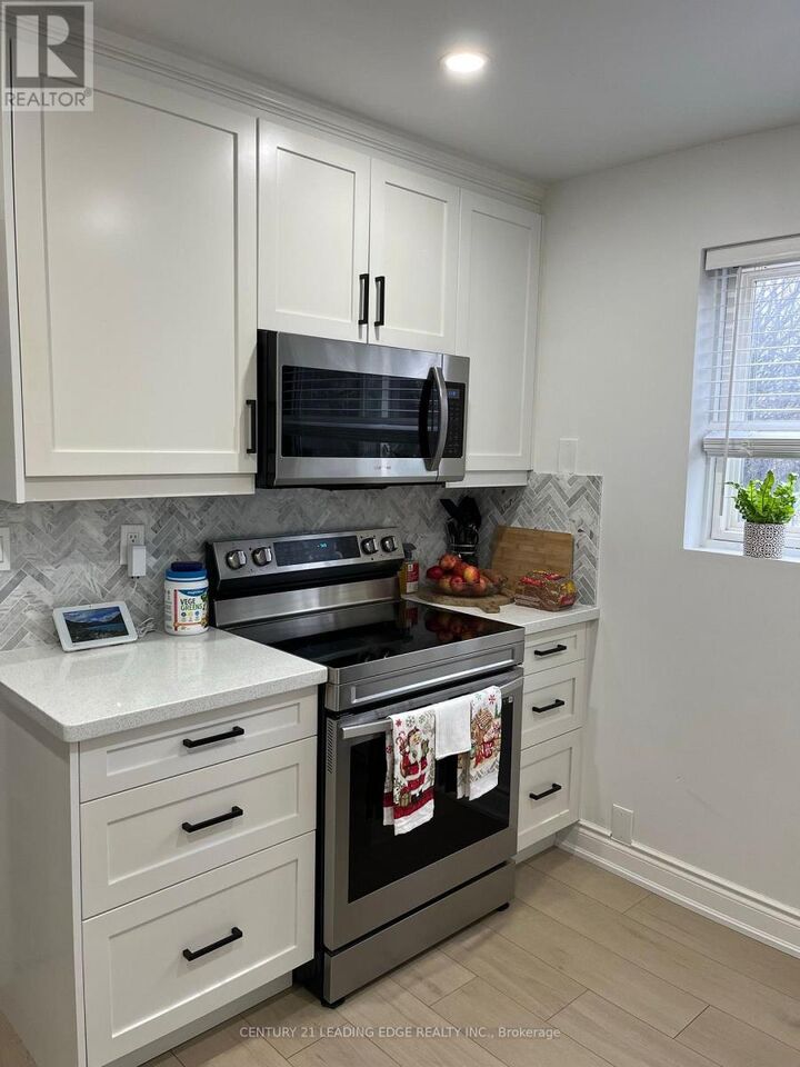 Property Photo: 91 Muir Drive 26 ON M1M 3T7