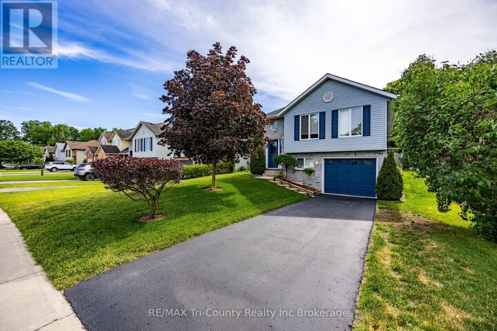Property Photo: 23 Magnolia Drive ON N4G 5N9