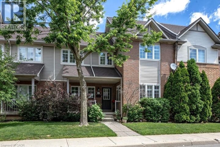 Property Photo:  100 Beddoe Drive 21  ON L8P 4Z2 