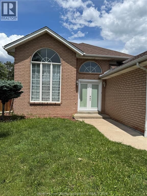 Property Photo:  2648 Chick Court  ON N9E 4P1 