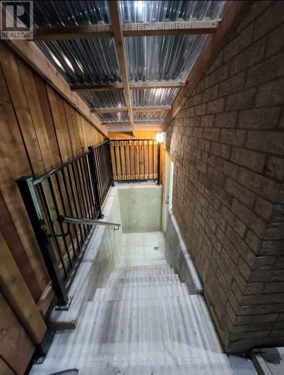 Property Photo: 22 Brentcliff Drive ON L7A 2M7