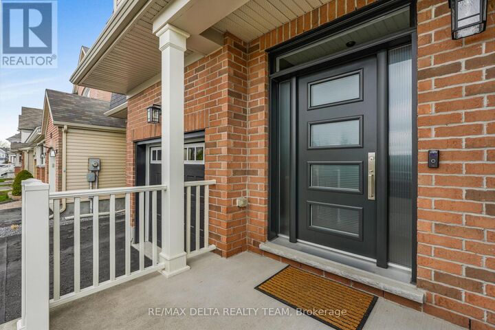 Property Photo: 208 Serra Ridge ON K4A 0V8