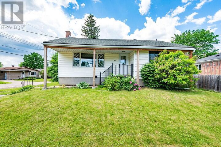 Property Photo:  768 Mackay Street  ON K8A 1G9 