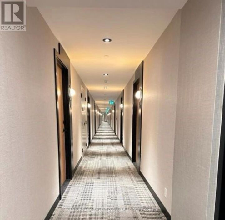Property Photo:  7950 Bathurst Street 614  ON L4J 0L4 
