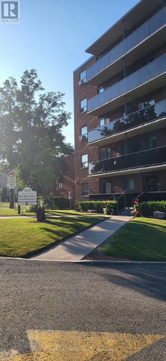Property Photo: 2373 King Street East 26 ON L8K 1X9