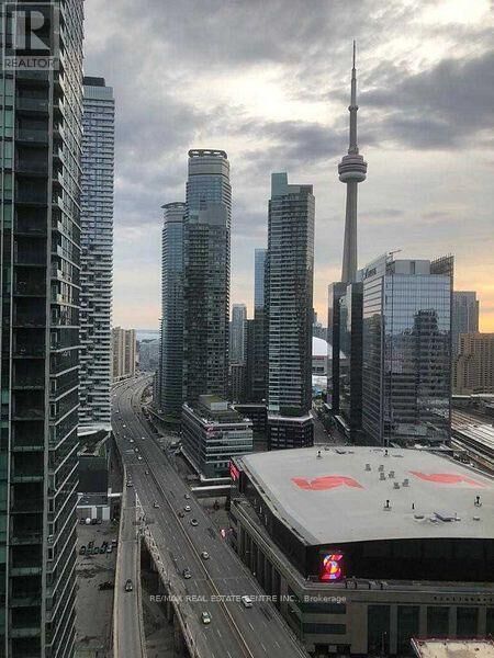 Property Photo: 16 Yonge Street 3102 ON M5E 1R4