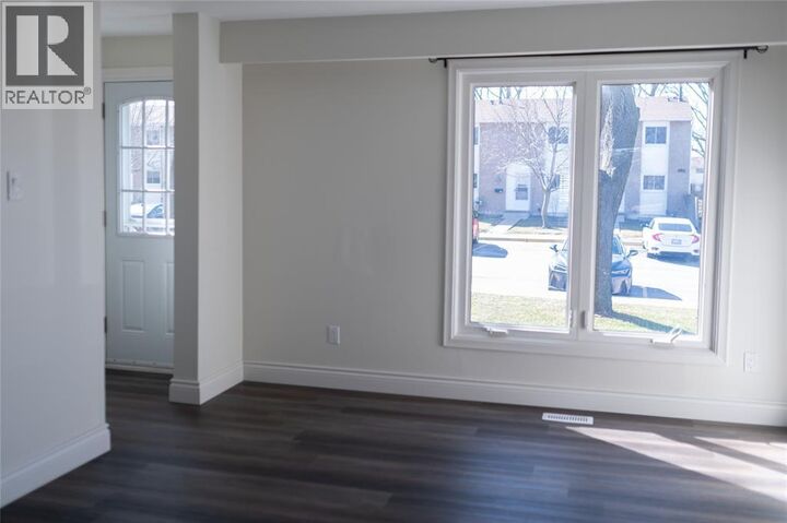 Property Photo: 27 Turner Drive 36 ON N7S 4R9