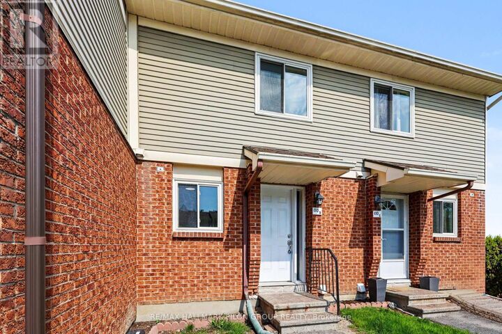 Property Photo:  110 Valley Stream Drive B  ON K2H 9E1 