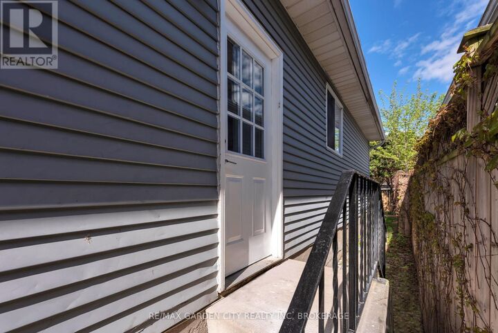 Property Photo:  54 Bogart Street  ON L2M 1G3 