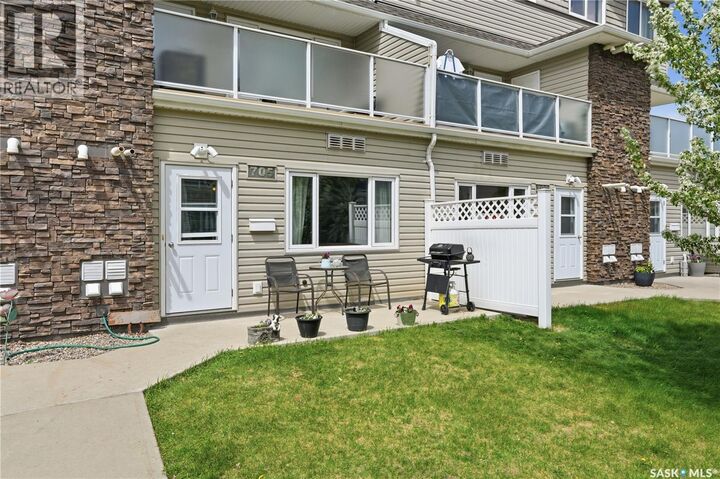 Property Photo: 705 1022 Hampton Circle SK S7R 0K3