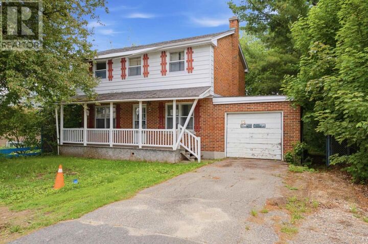 4 Macfarlane Rd — photo 1