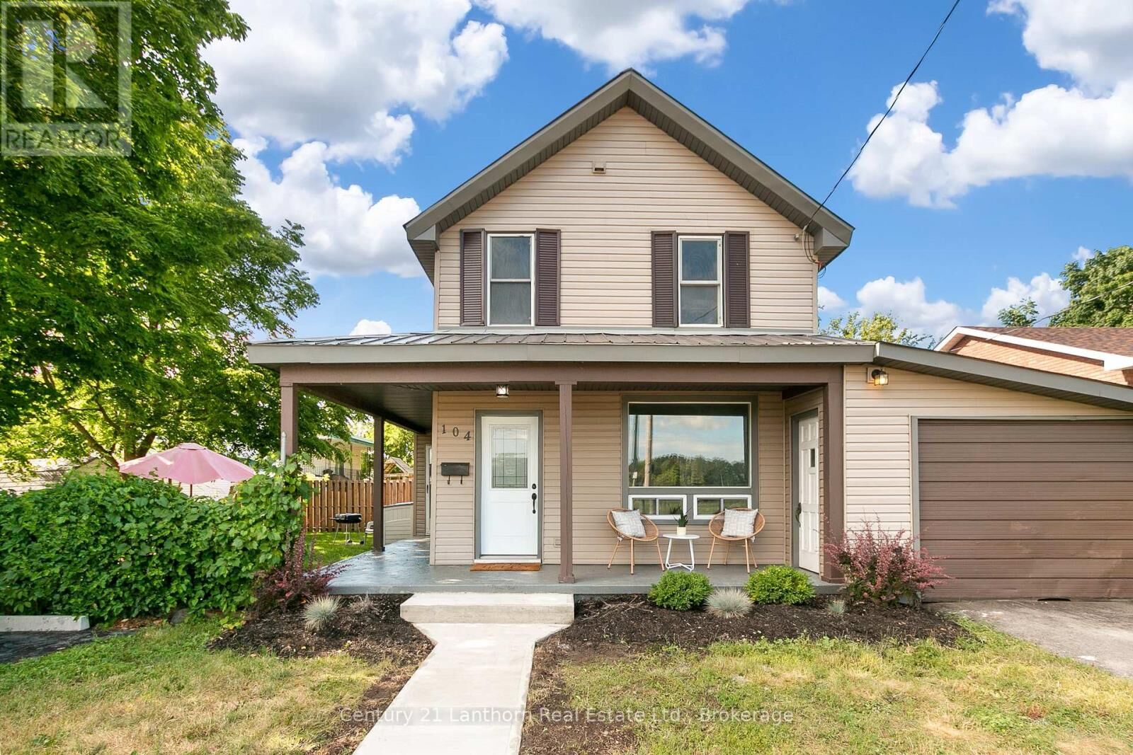 Property Photo:  104 Creswell Street  ON K8V 3G9 