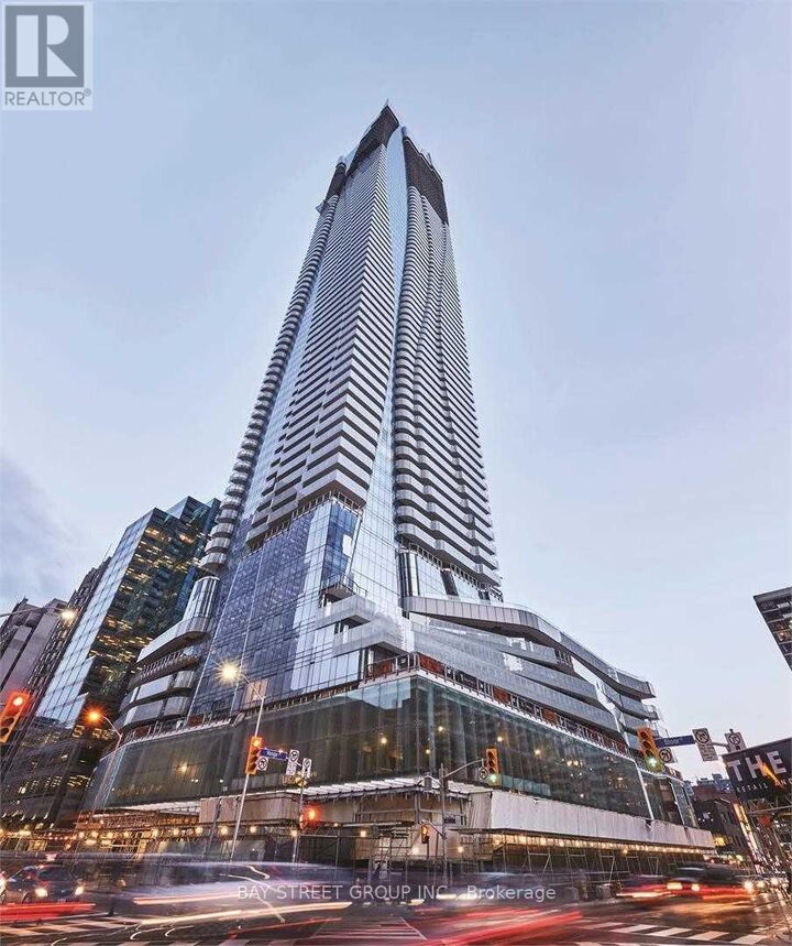 Property Photo:  1 Bloor Street East 1911  ON M4W 1A9 
