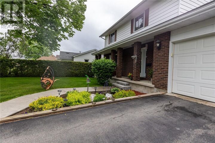 Property Photo: 584 Mead Boulevard ON P5E 1L8