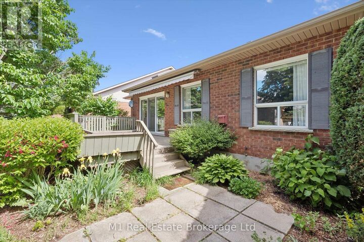 Property Photo: 55 Honeysuckle Drive ON N1G 4X7