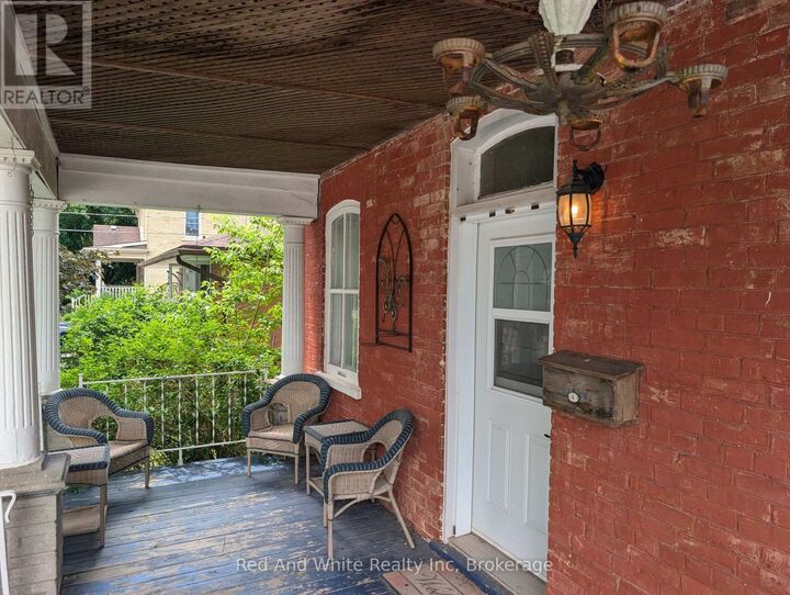 Property Photo: 4 Dunke Street South ON N3B 1Y4