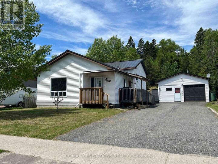 62 Hemlo Drive — photo 1