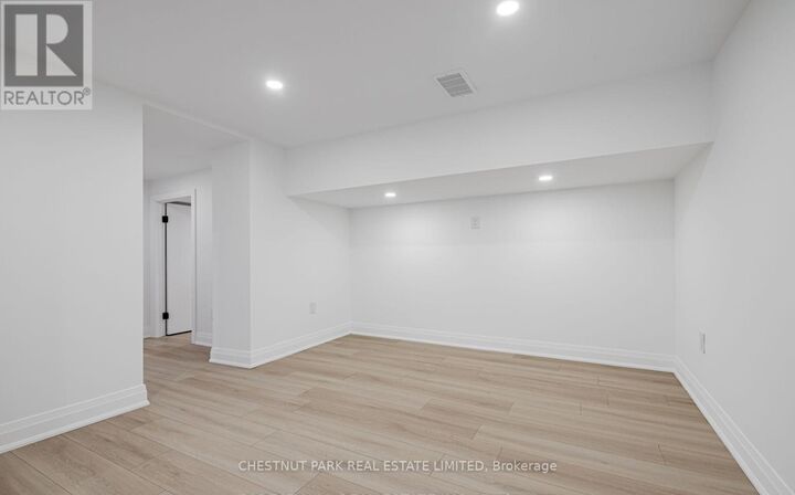 Property Photo: 562 Deloraine Avenue ON M5M 2C4