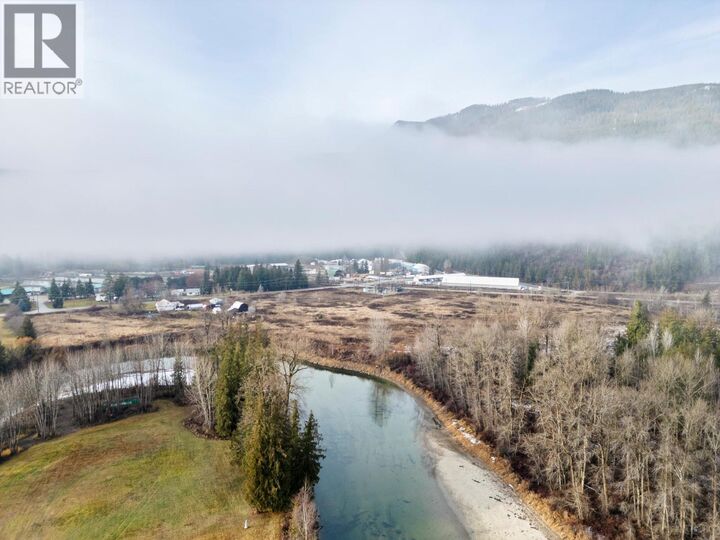 1513 Solsqua Sicamous Road — photo 1