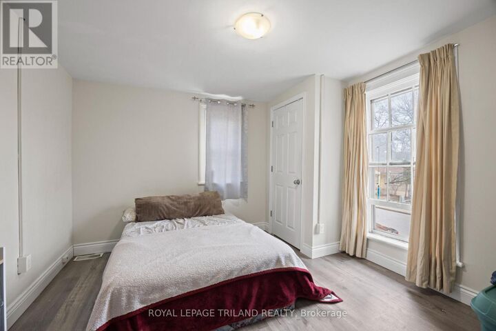 Property Photo:  434 Dufferin Avenue 3  ON N6B 1Z6 