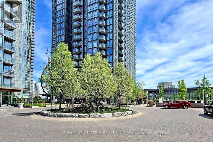 Property Photo:  11 Brunel Court 3910  ON M5V 3Y3 