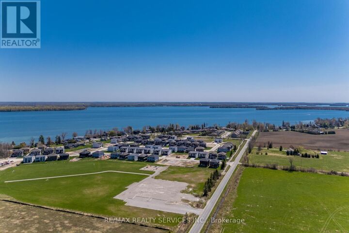Property Photo:  3700 Quayside Drive  ON L3V 6H3 